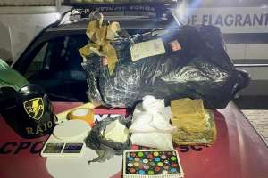 PM apreende 139 armas de fogo e mais de 130 kg de drogas em maio | PMAL