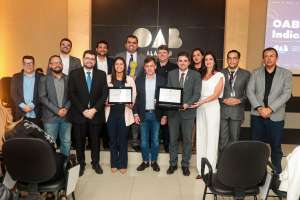 Uneal recebe selos OAB Recomenda durante solenidade em Arapiraca | Assessoria