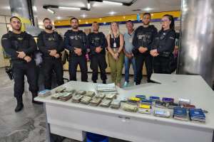 Achados e Perdidos: PolÃcia Civil entrega mais de 800 documentos aos Correios  | PC/AL