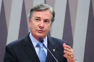Defesa diz que desligamento da tornozeleira de Collor foi erro técnico, não violação | Agência Senado